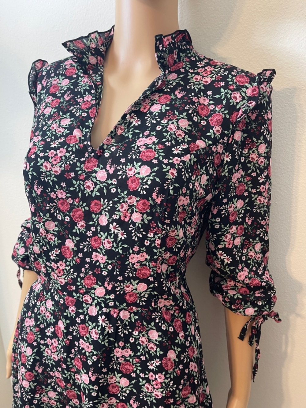 NWT Retro Look Floral Print Dress